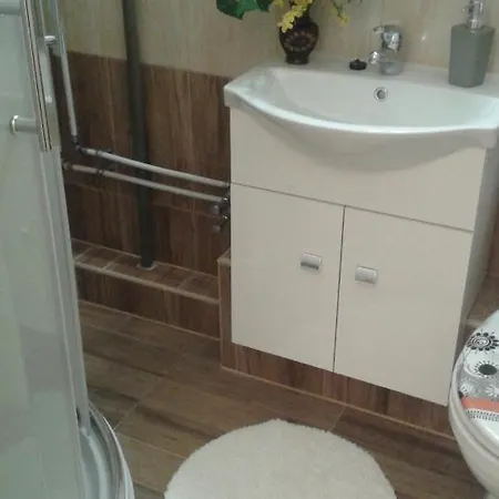 Lägenhet Granit Apartman *
