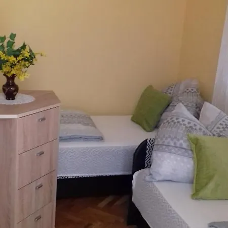 Lägenhet Granit Apartman Zalakaros