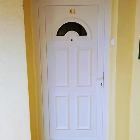 Lägenhet Granit Apartman Zalakaros